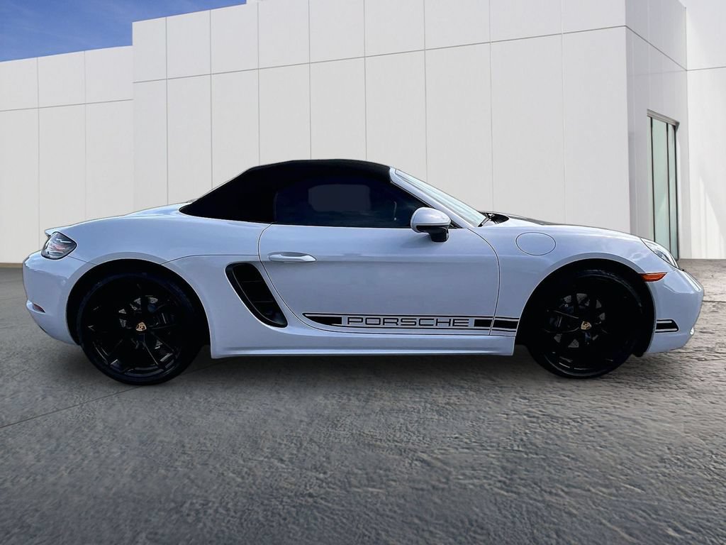 Certified 2024 Porsche 718 Boxster RWD image 8
