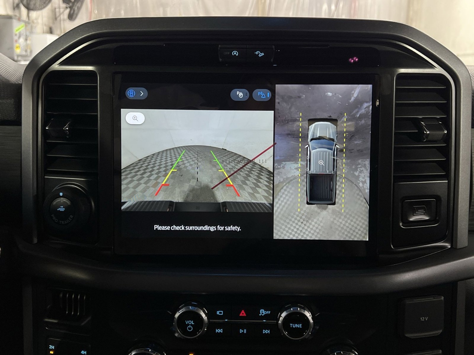 New 2026 Ford F150 XLT w/ Equipment Group 302A MID image 19