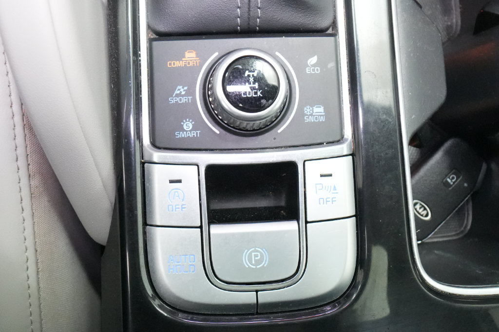 Used 2021 Kia Telluride S AWD/4WD image 32