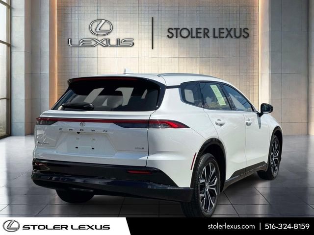 Used 2025 Toyota Crown Signia AWD/4WD image 5