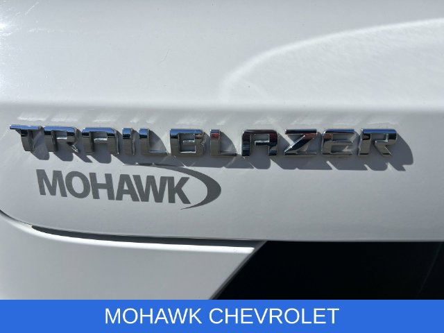 Used 2024 Chevrolet TrailBlazer LT FWD image 30