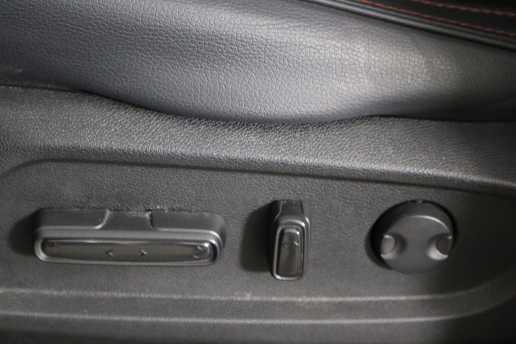 Used 2025 Honda Pilot Black Edition image 23