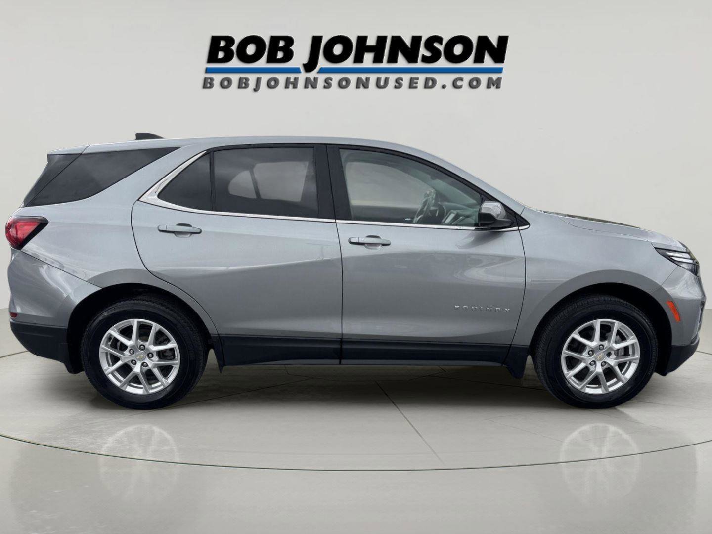 Used 2023 Chevrolet Equinox LT AWD/4WD image 2