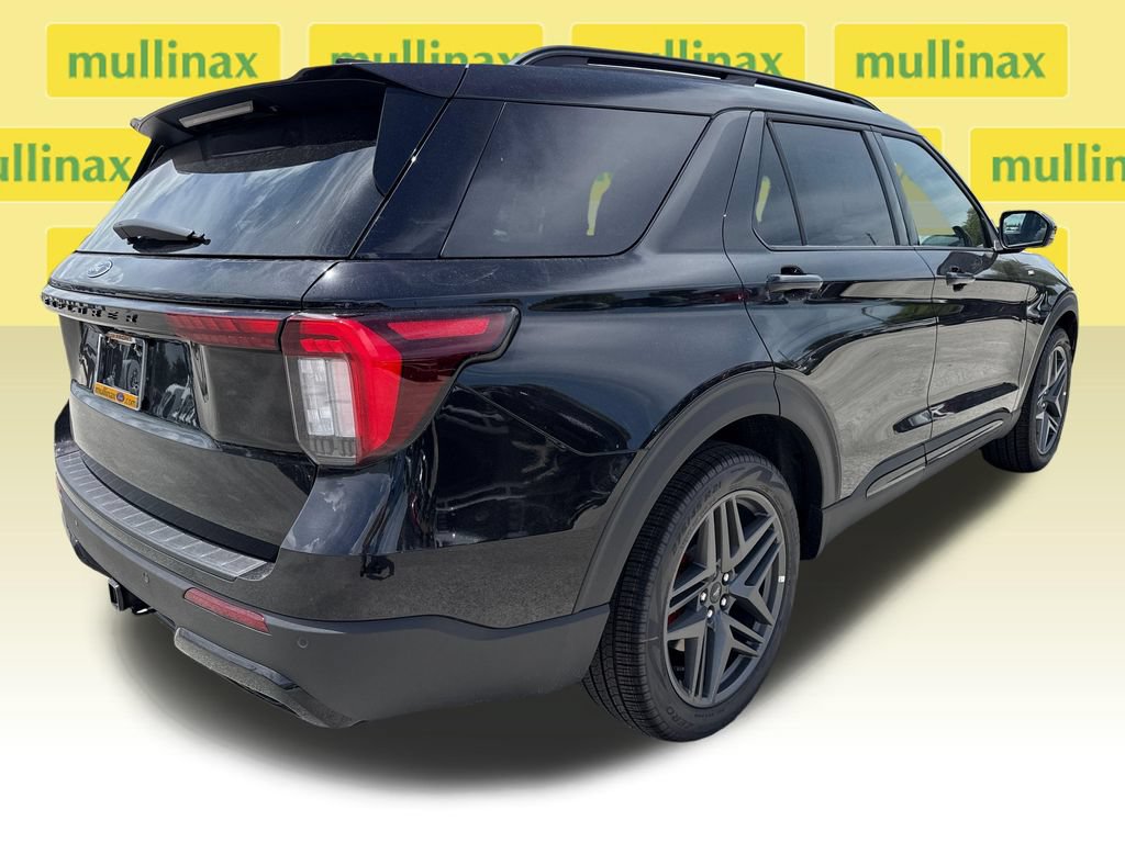New 2026 Ford Explorer ST-Line w/ ST-Line Street Pack RWD image 15
