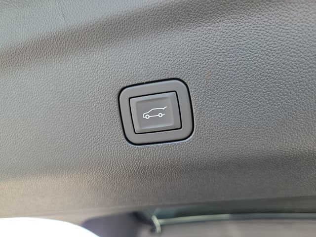 New 2026 GMC Yukon Denali w/ Denali Reserve Package AWD/4WD image 8
