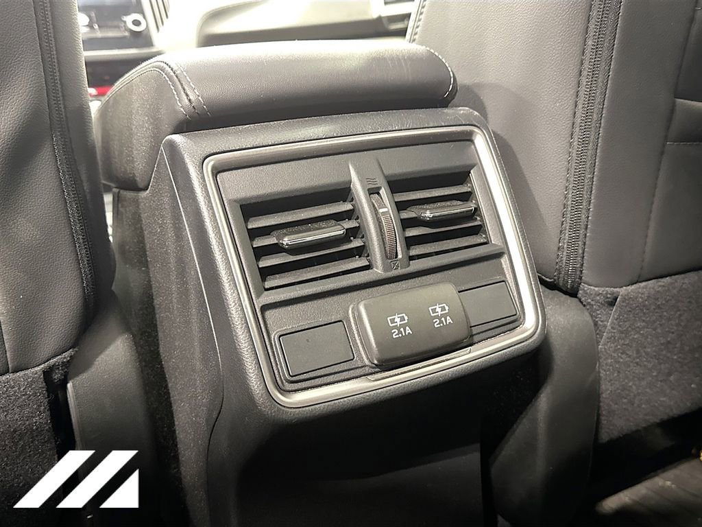 Used 2024 Subaru Forester Limited image 29
