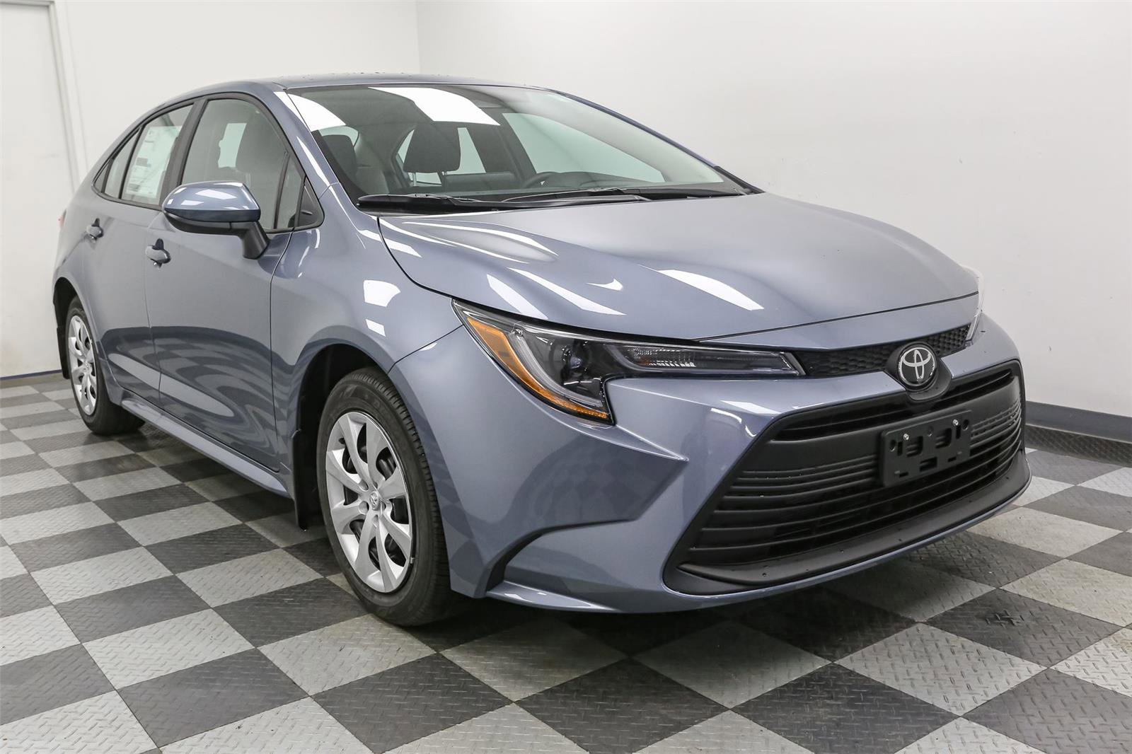 New 2026 Toyota Corolla LE FWD image 2