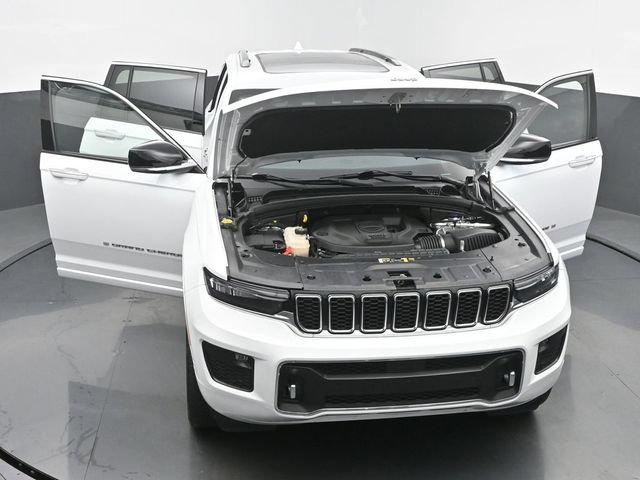Used 2023 Jeep Grand Cherokee Overland AWD/4WD image 62