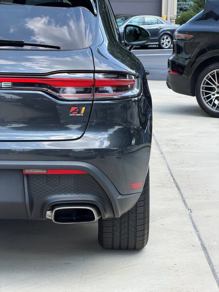 Used 2023 Porsche Macan AWD/4WD image 15