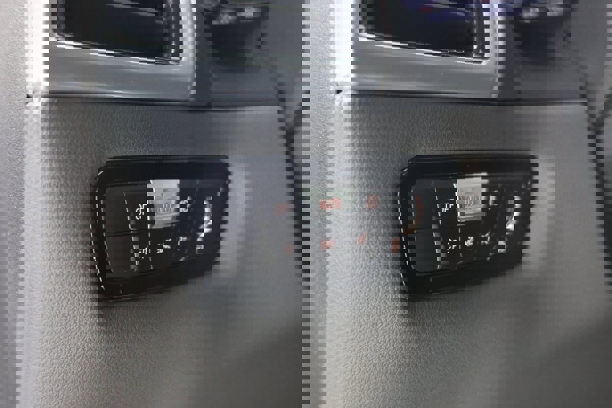 Used 2024 BMW 840i xDrive Coupe w/ Driving Assistance Package image 24