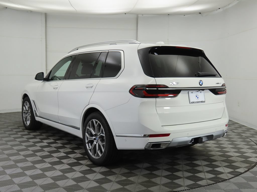 Used 2026 BMW X7 xDrive40i AWD/4WD image 8