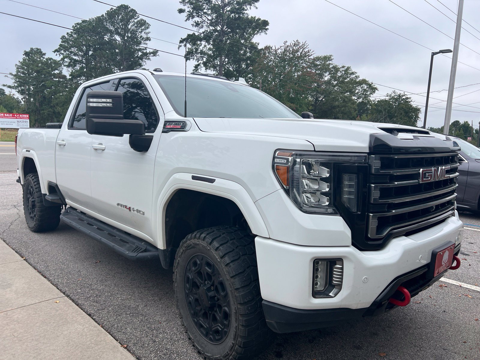 Used 2020 GMC Sierra 2500 AT4 w/ AT4 Premium Package AWD/4WD image 3
