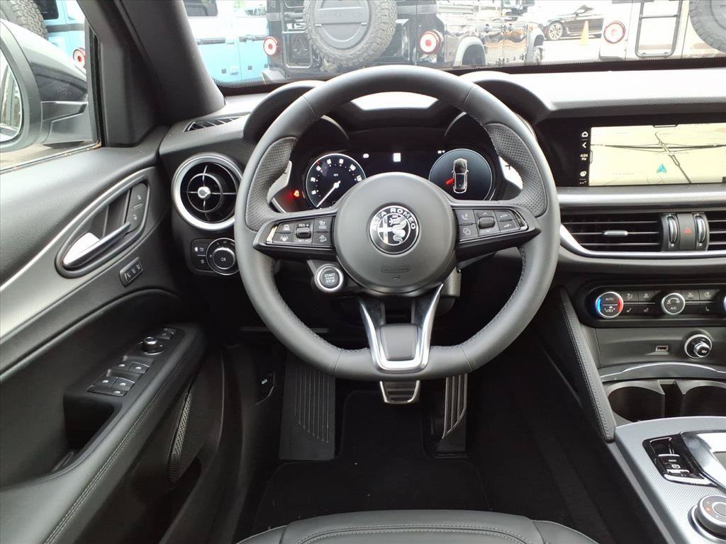 New 2025 Alfa Romeo Stelvio Sprint w/ Convenience Package AWD/4WD image 25