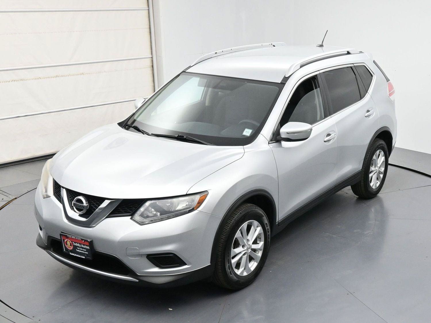 Used 2015 Nissan Rogue SV AWD/4WD image 35