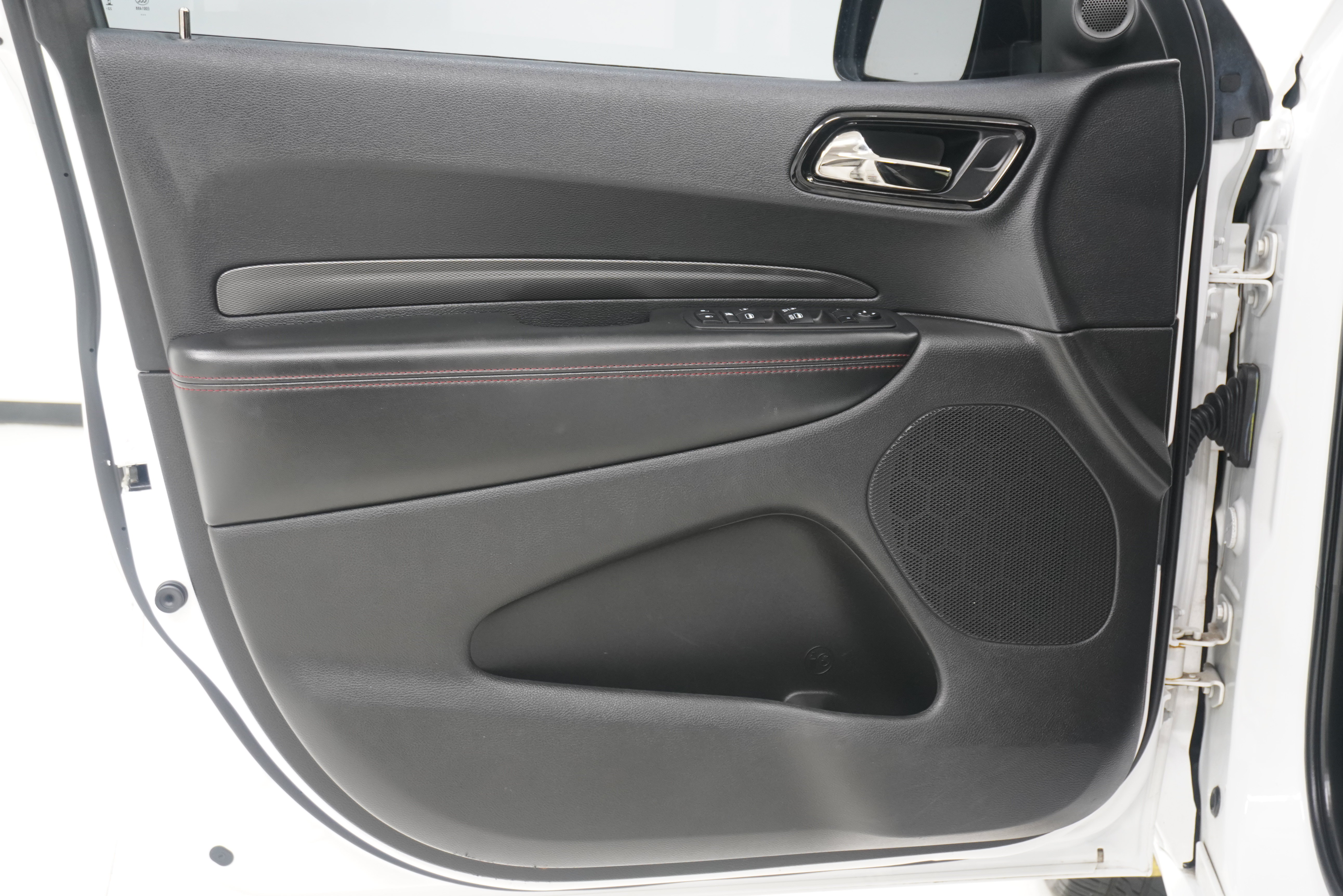 Used 2023 Dodge Durango GT RWD image 16
