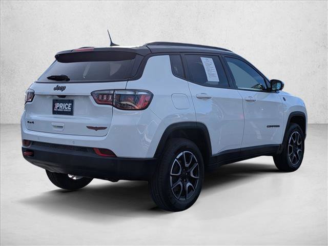 Used 2024 Jeep Compass Trailhawk image 5