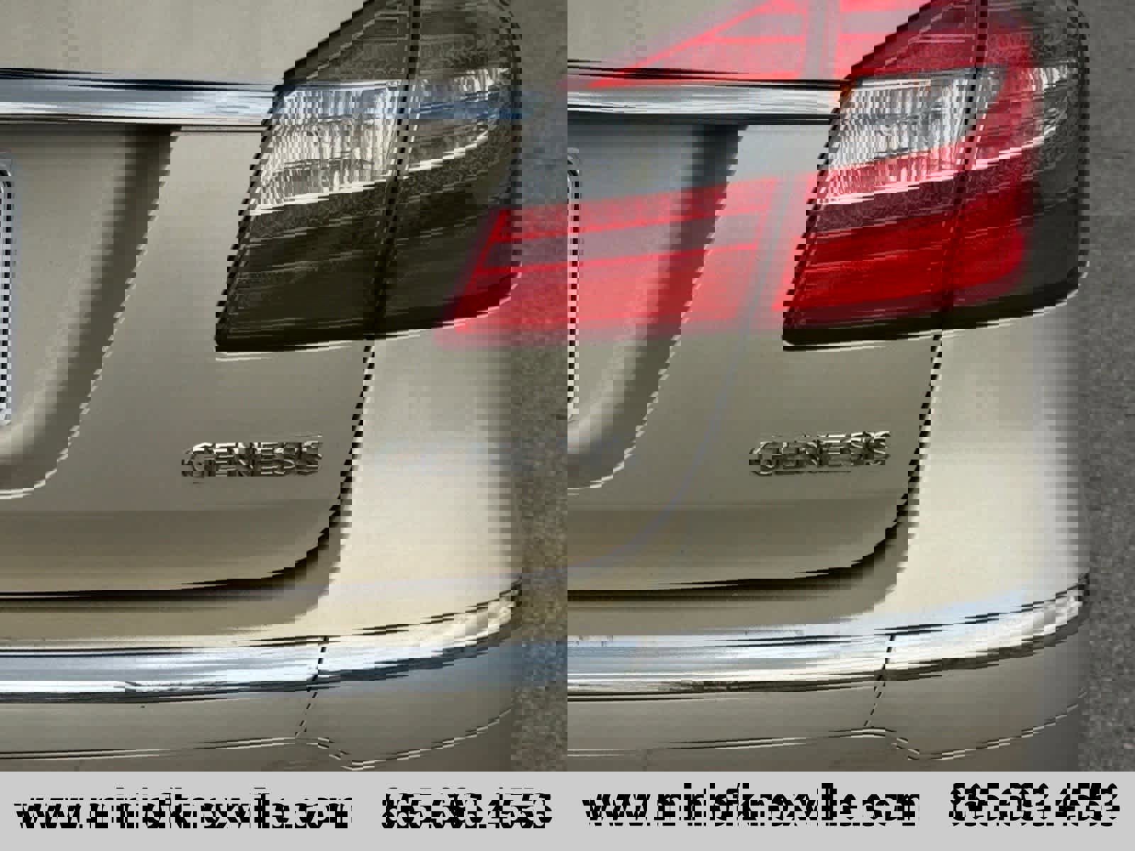 Used 2012 Hyundai Genesis 3.8 image 31