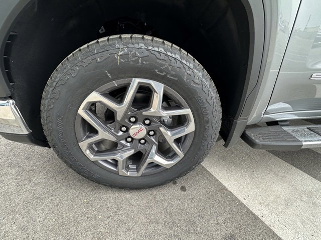 New 2026 GMC Sierra 1500 SLT image 11