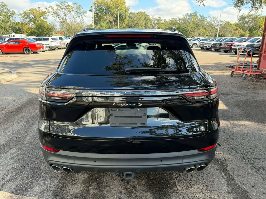 Used 2023 Porsche Cayenne S image 5