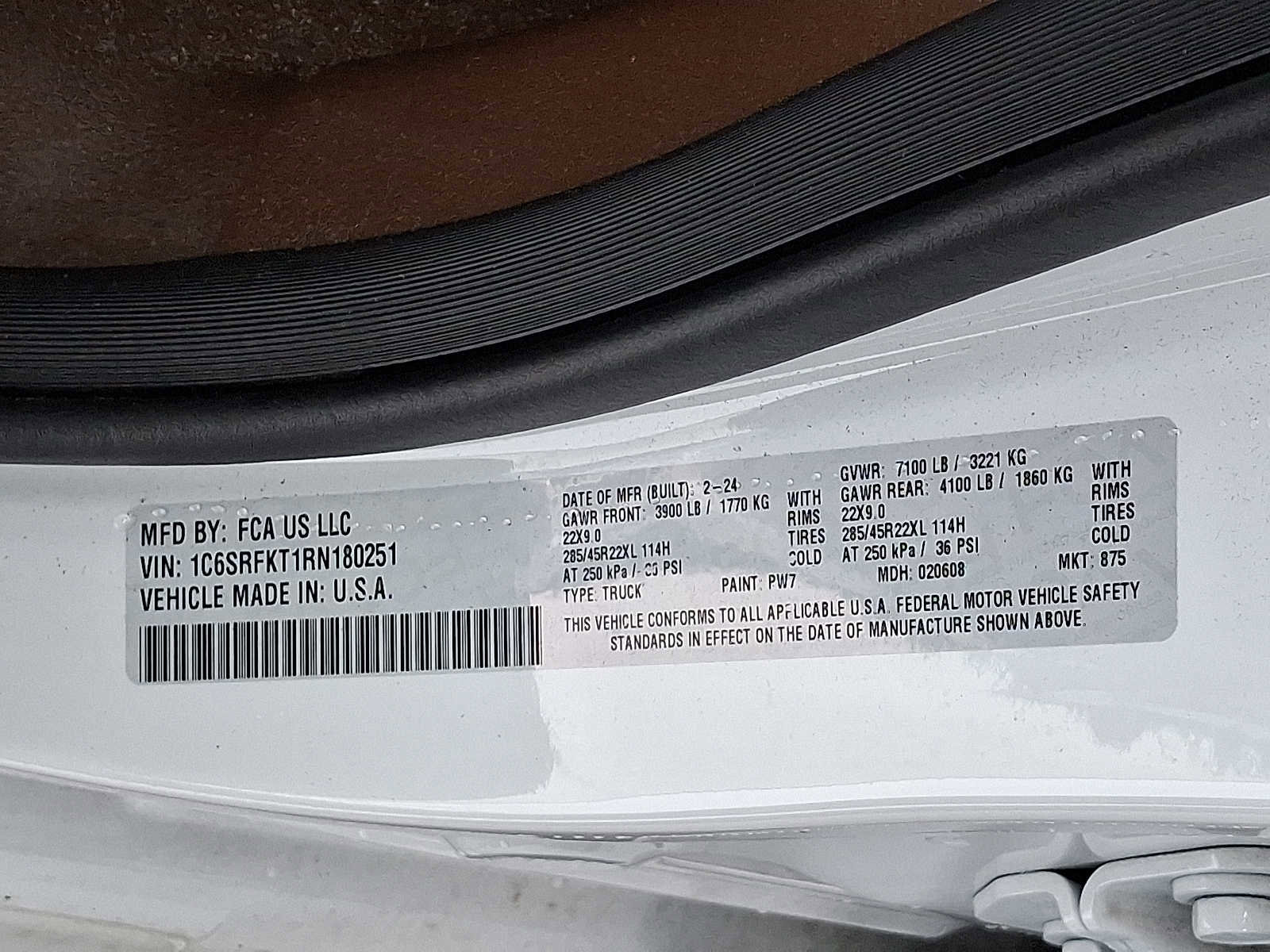 Used 2024 RAM 1500 Limited image 26