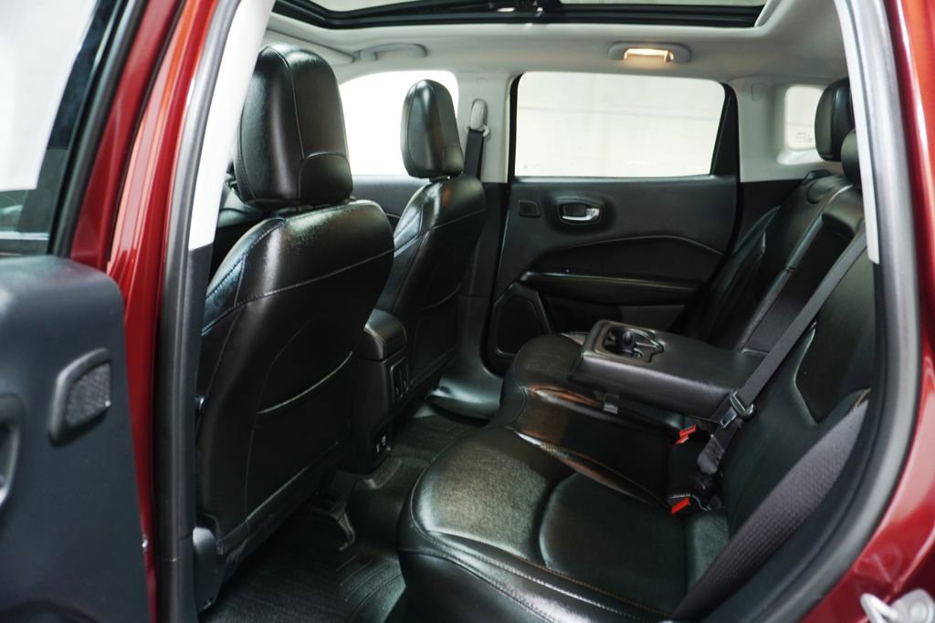 Used 2021 Jeep Compass Limited w/ Sun and Sound Group image 11