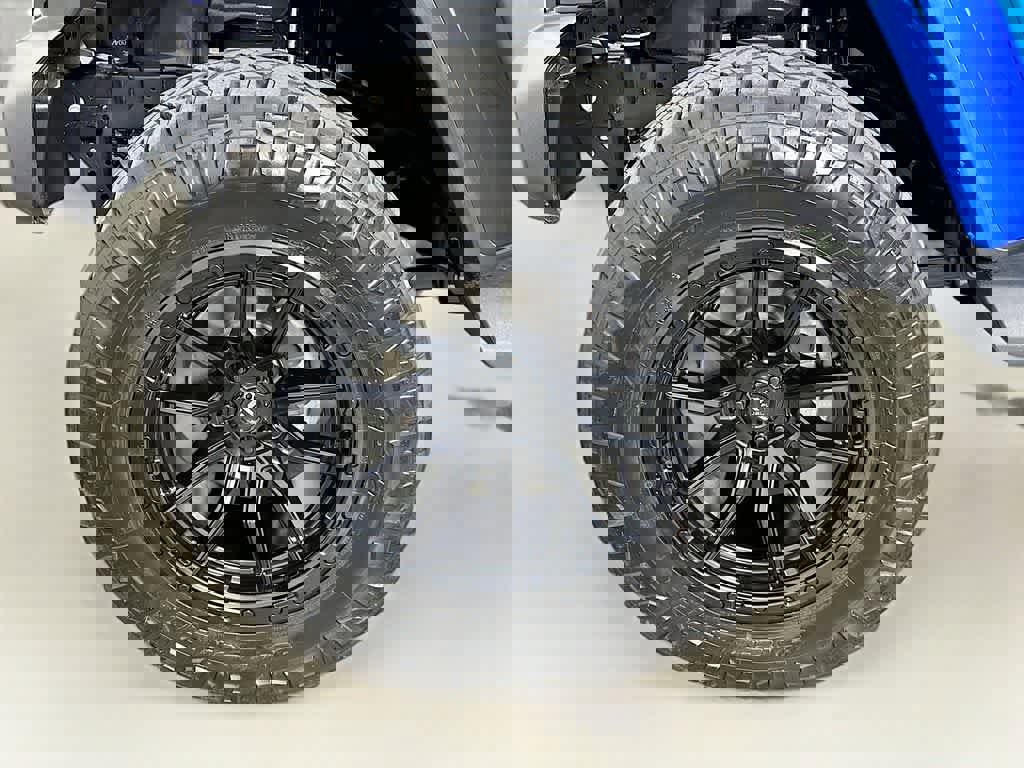 Used 2024 Jeep Gladiator Sport image 8