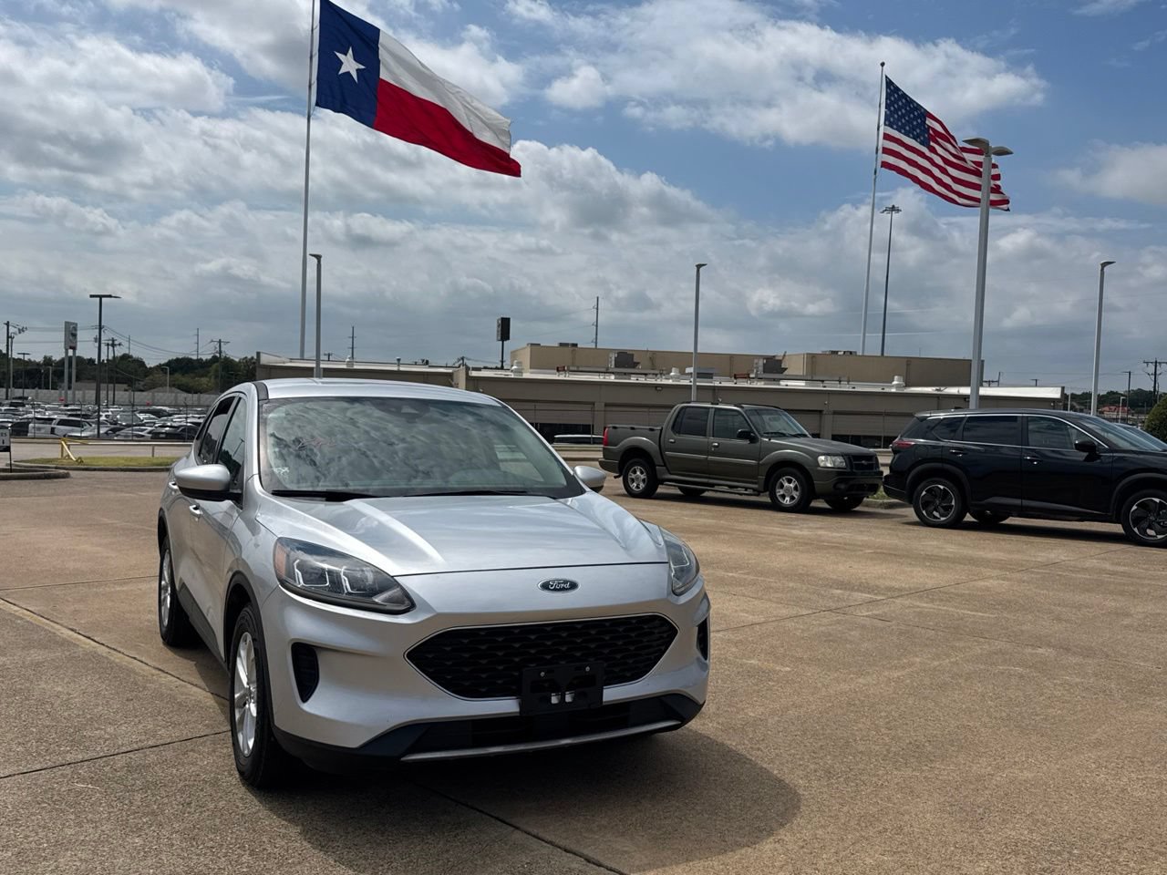 Used 2020 Ford Escape SE FWD video 1