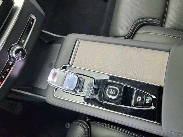 New 2026 Volvo XC90 B6 Ultra image 26