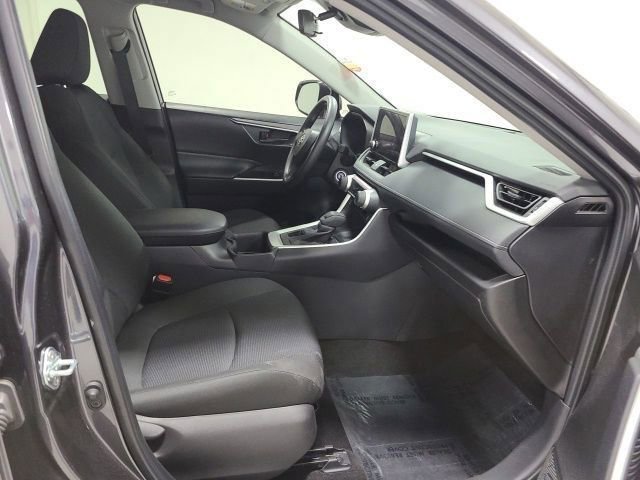 Used 2024 Toyota RAV4 LE AWD/4WD image 14