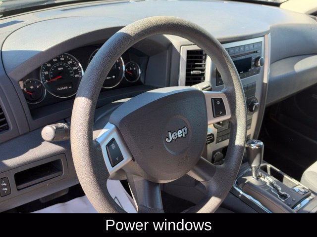 Used 2008 Jeep Grand Cherokee Laredo AWD/4WD image 14