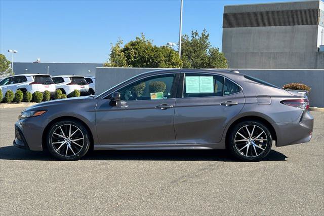 Certified 2022 Toyota Camry SE FWD image 9