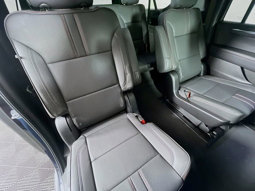 New 2026 Chevrolet Suburban RST w/ Comfort Package AWD/4WD image 29