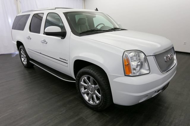 Used 2011 GMC Yukon XL Denali AWD/4WD image 2