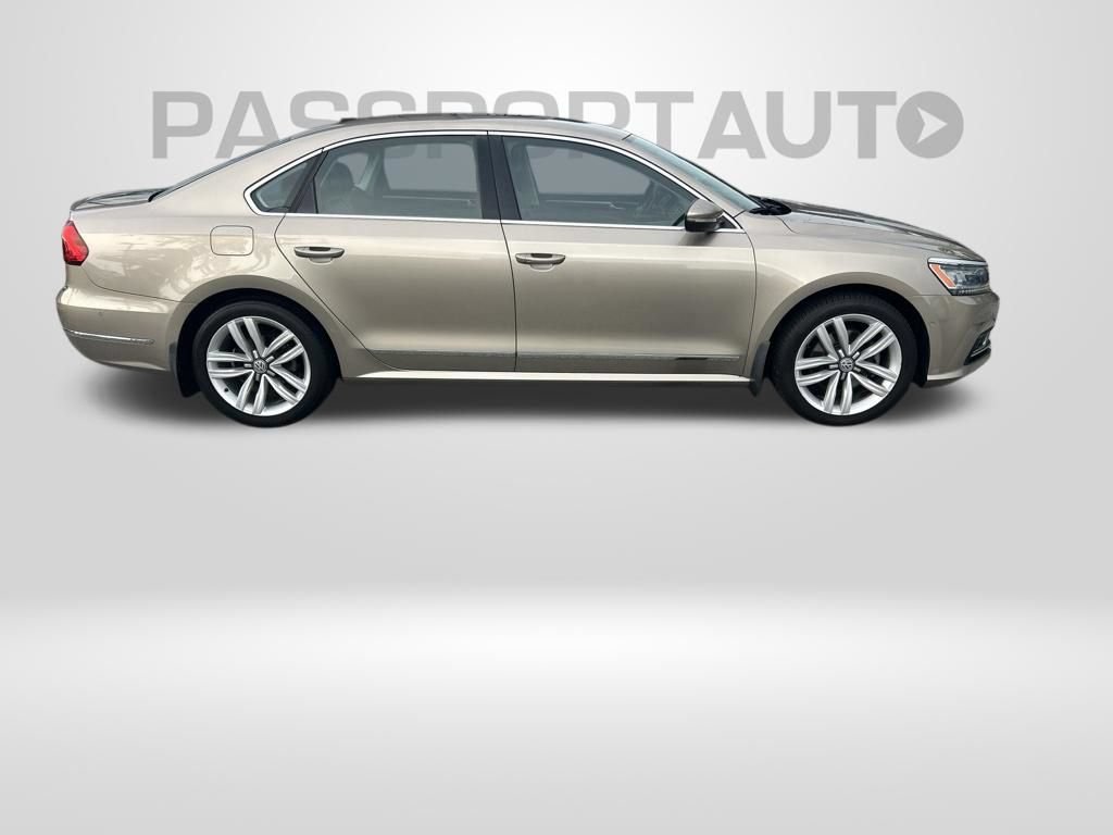 Used 2016 Volkswagen Passat 1.8T SEL Premium FWD image 7
