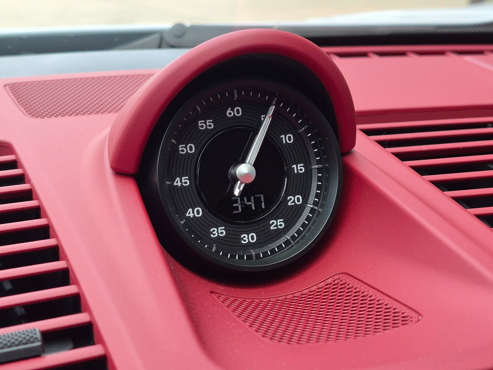 Certified 2025 Porsche 911 Carrera S RWD image 21