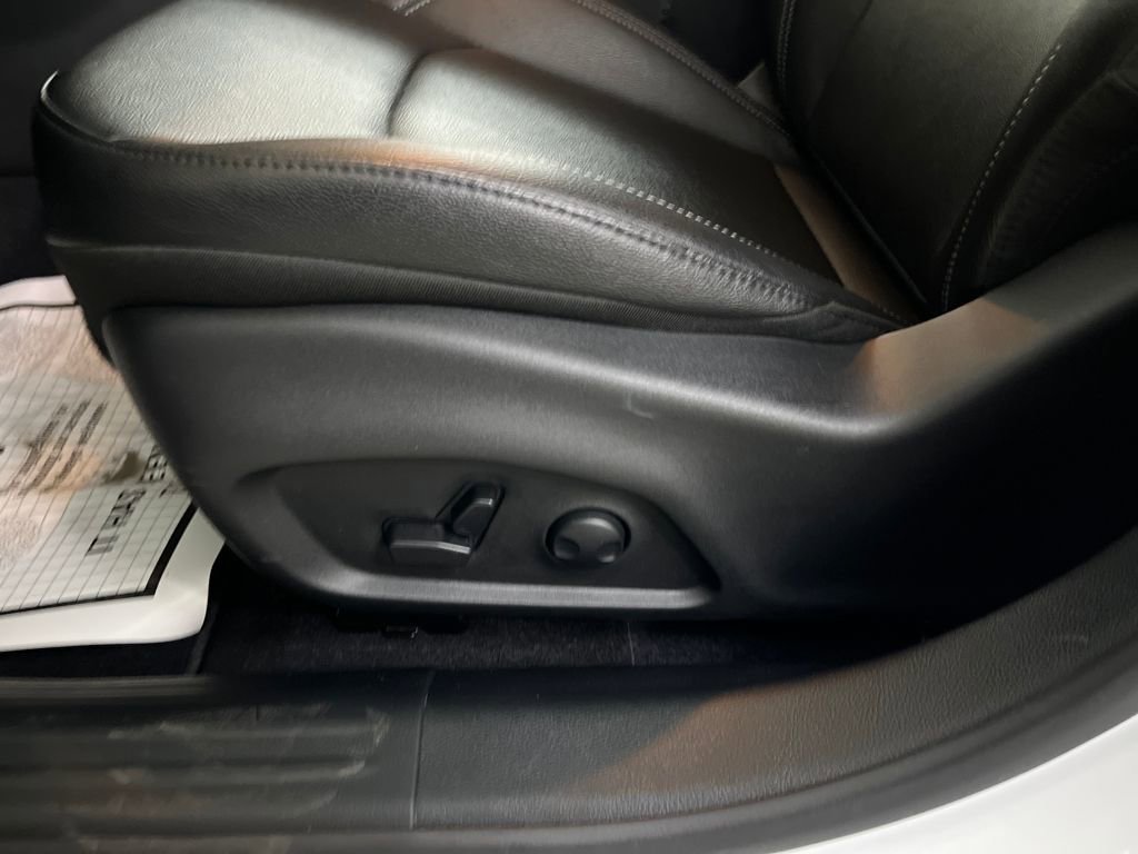 Used 2025 Jeep Compass Limited image 56