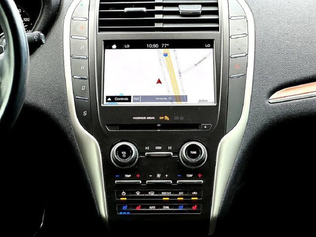 Used 2017 Lincoln MKC Reserve FWD image 29