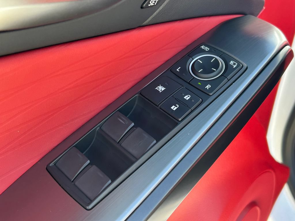 Used 2025 Lexus IS 500 RWD image 23