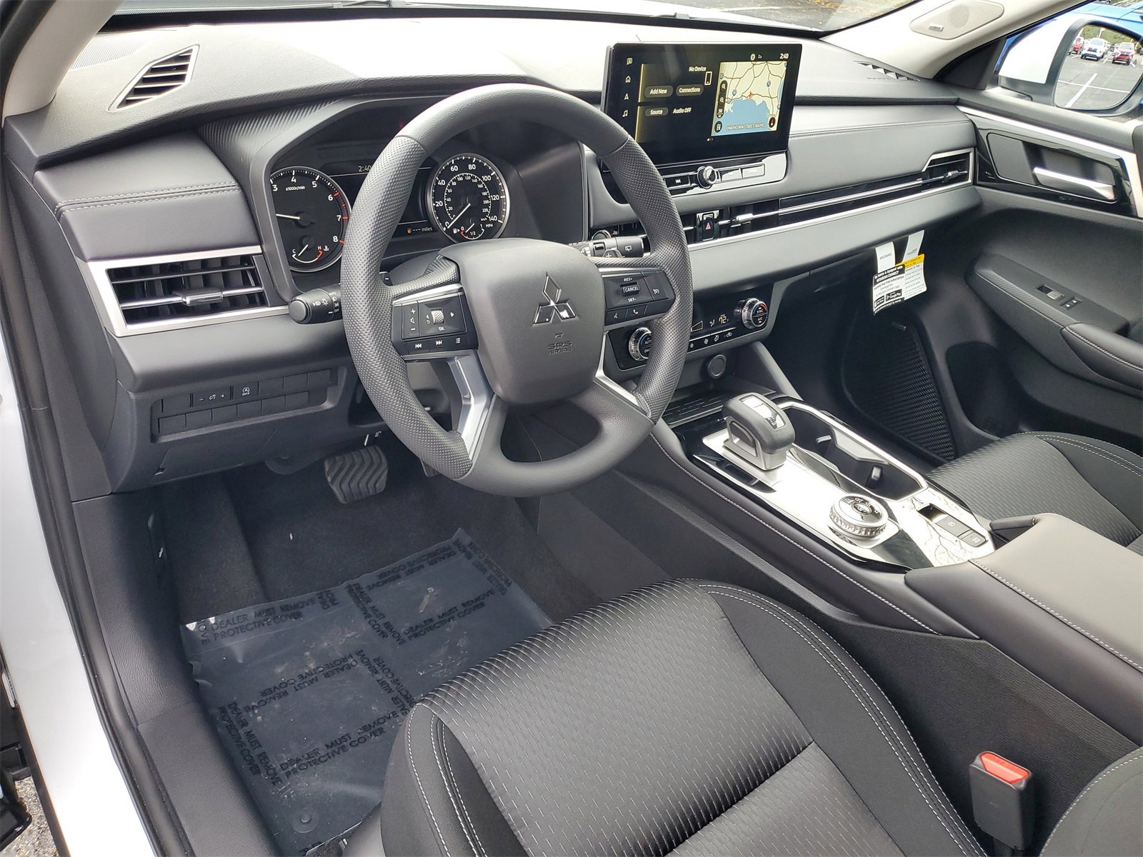 New 2026 Mitsubishi Outlander ES image 6