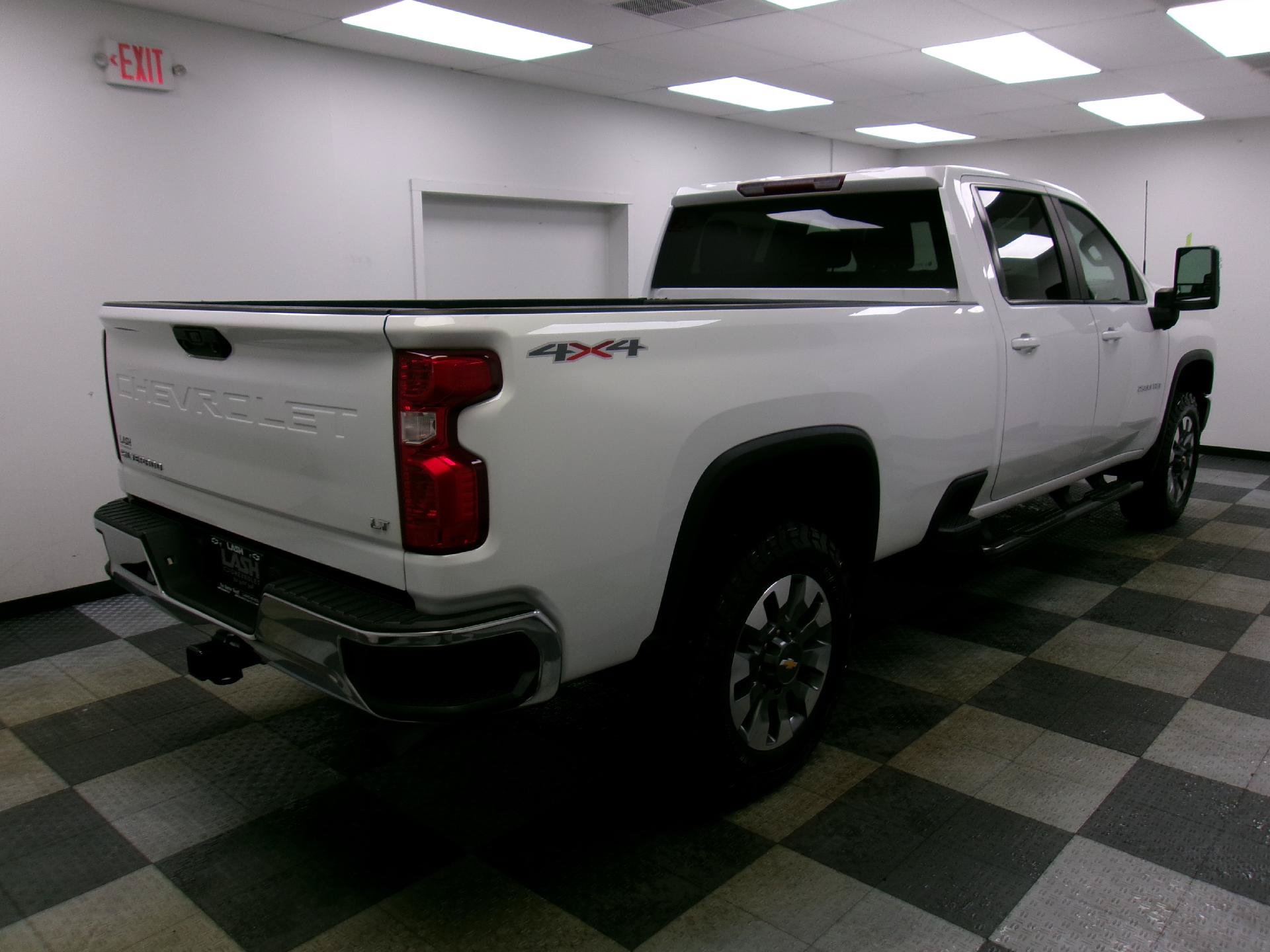 Used 2021 Chevrolet Silverado 2500 LT AWD/4WD image 12