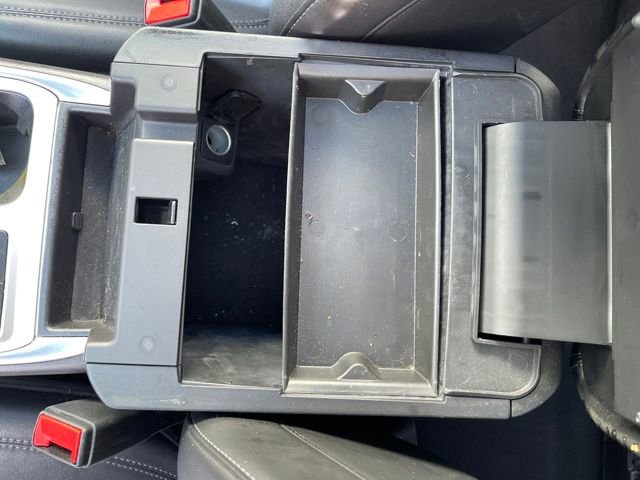 Used 2023 Ford Explorer XLT w/ Equipment Group 202A image 25