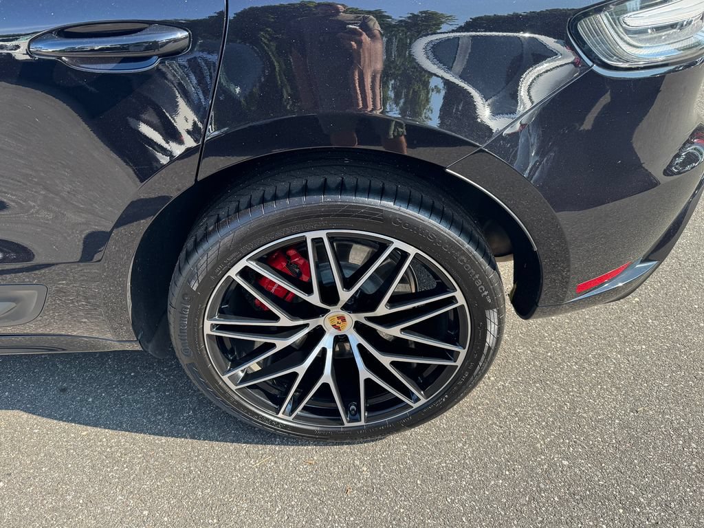 Used 2023 Porsche Macan GTS AWD/4WD image 10