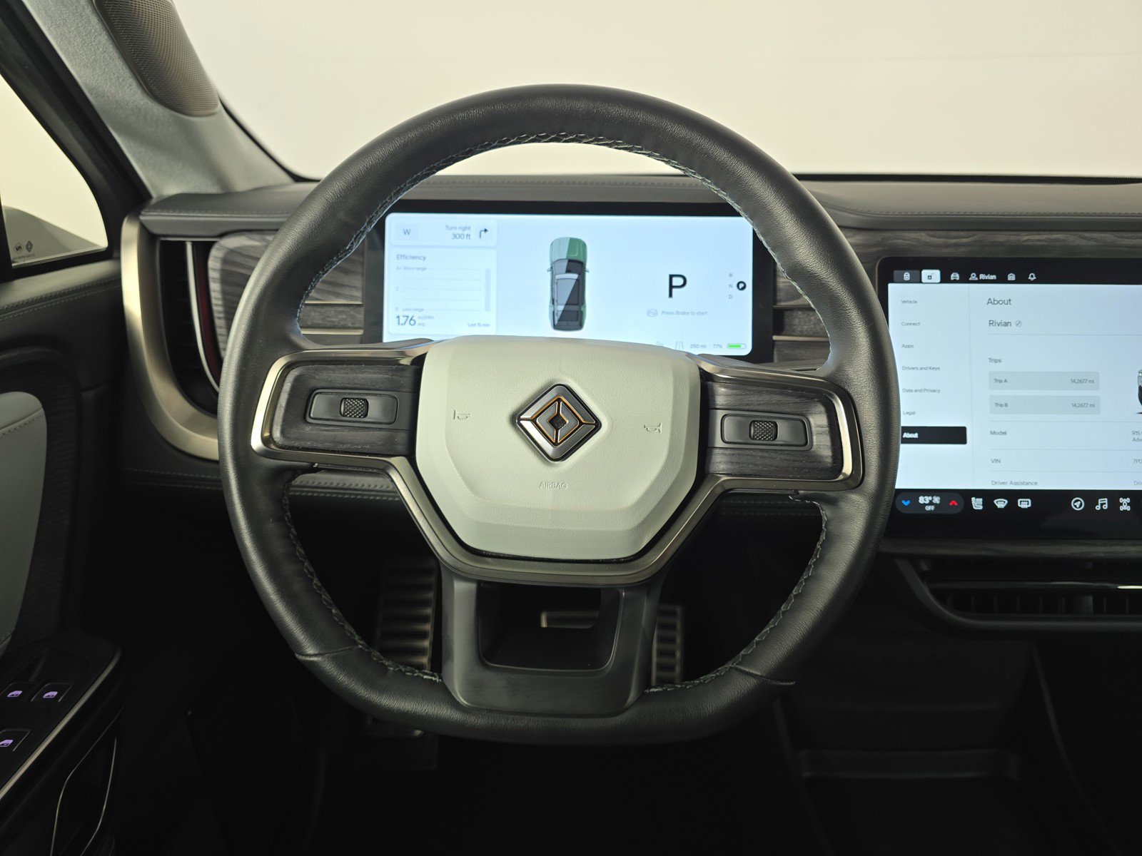 Used 2024 Rivian R1S Adventure AWD/4WD image 28