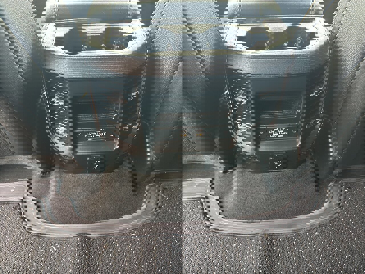 Used 2022 RAM 1500 Limited w/ Body-Colour Bumper Group image 76