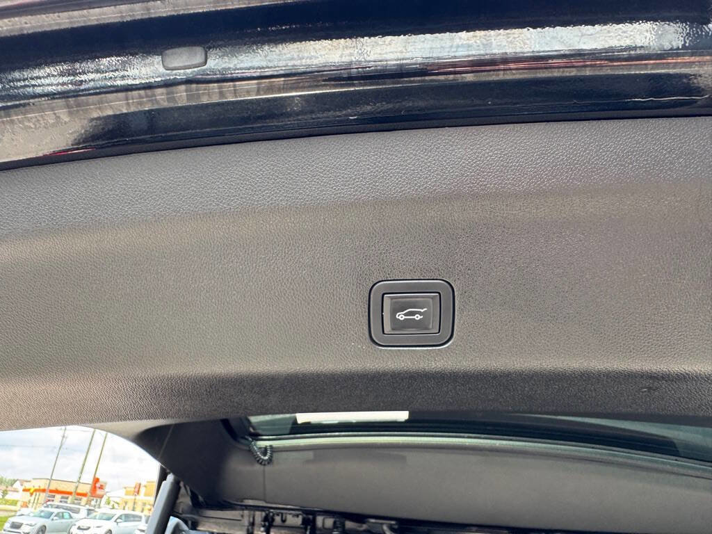 Used 2024 GMC Yukon Denali image 50