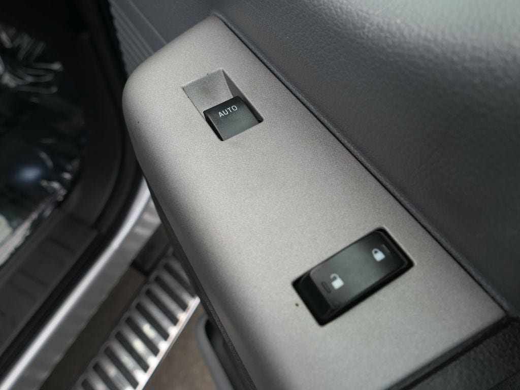 Used 2015 Ford F250 XLT AWD/4WD image 25