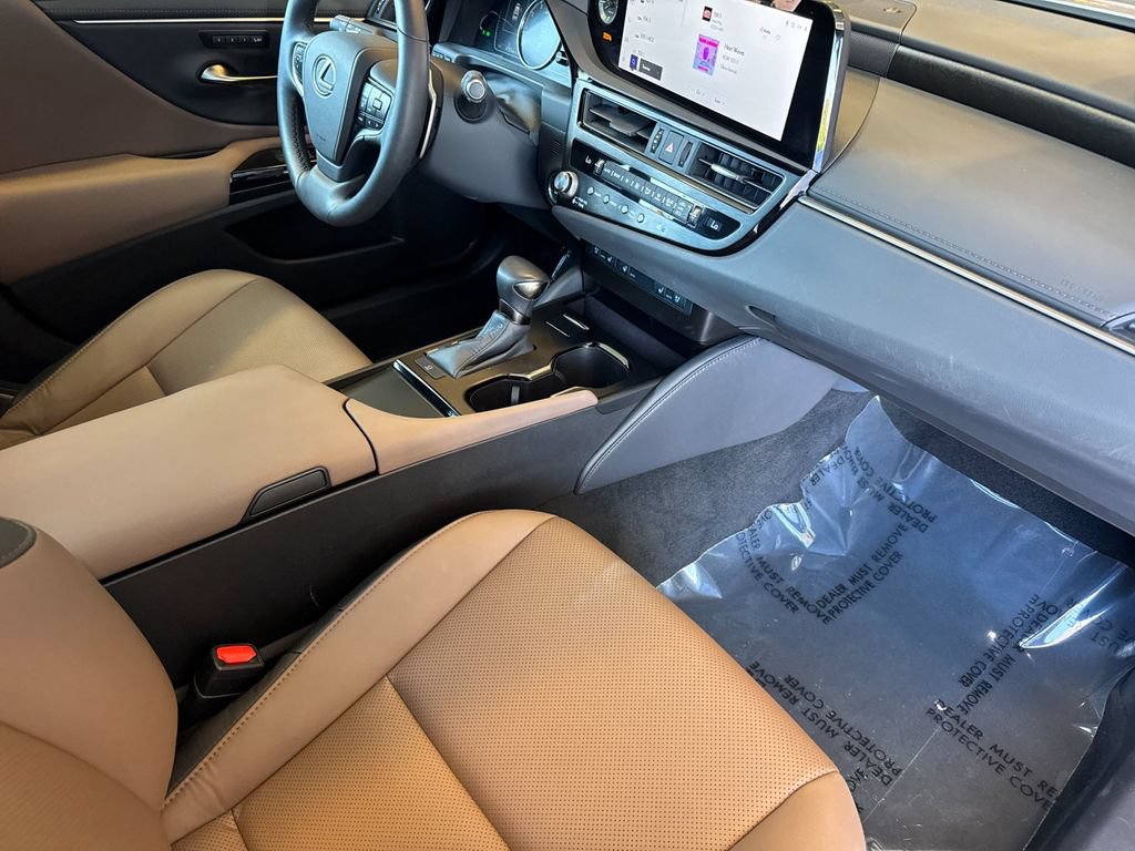 Used 2025 Lexus ES 350 w/ Premium Package FWD image 19