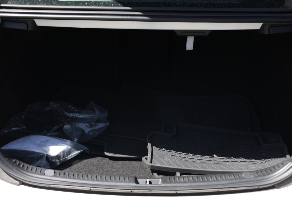 Used 2022 Mercedes-Benz E 350 Sedan w/ Exterior Lighting Package image 8