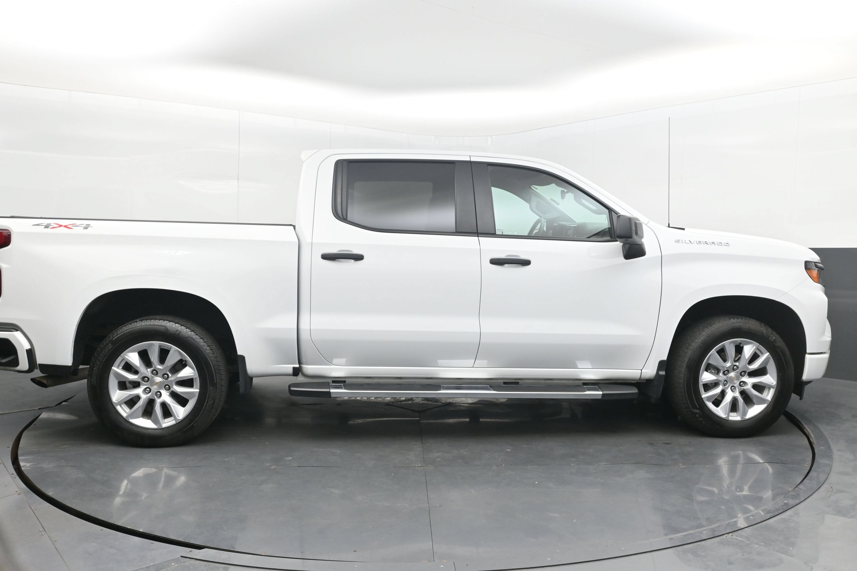 Used 2024 Chevrolet Silverado 1500 Custom AWD/4WD image 10