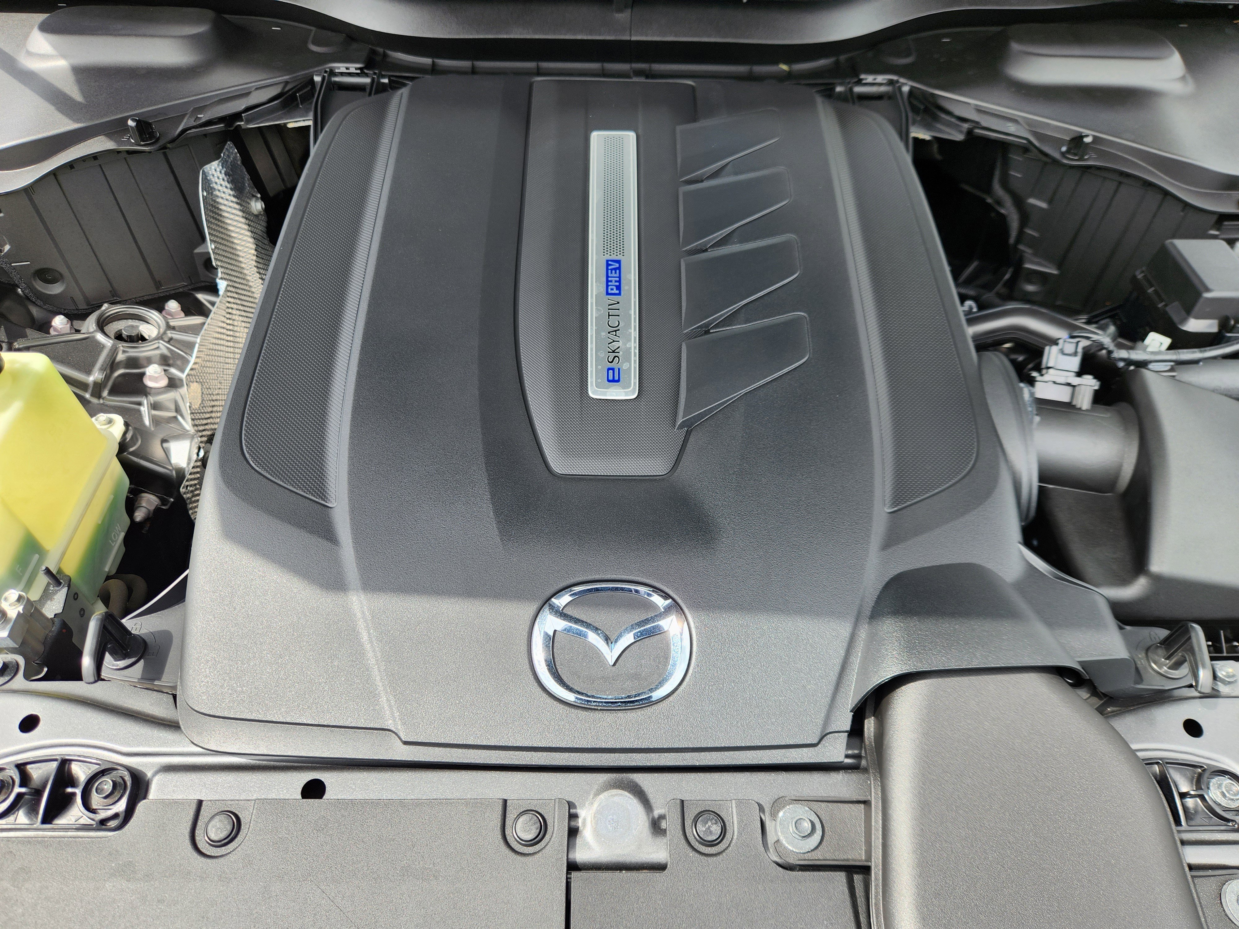 Certified 2024 MAZDA CX-90 Plug-In Hybrid w/ Preferred AWD/4WD image 19